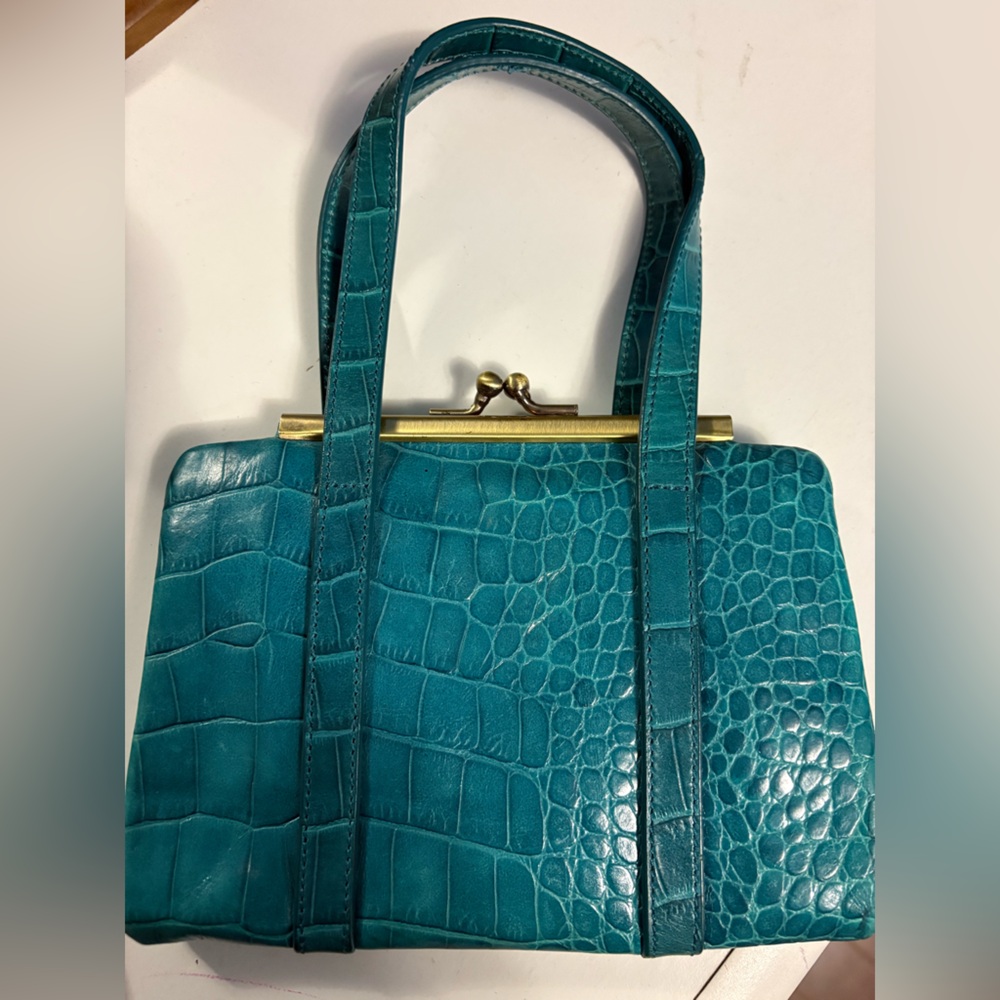 Club Monaco Genuine Leather Kisslock Mini Bag - Picture 5 of 6